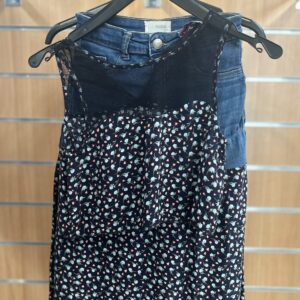 Ensemble haut + jupe évasée de tissus recyclés. Taille : XS
